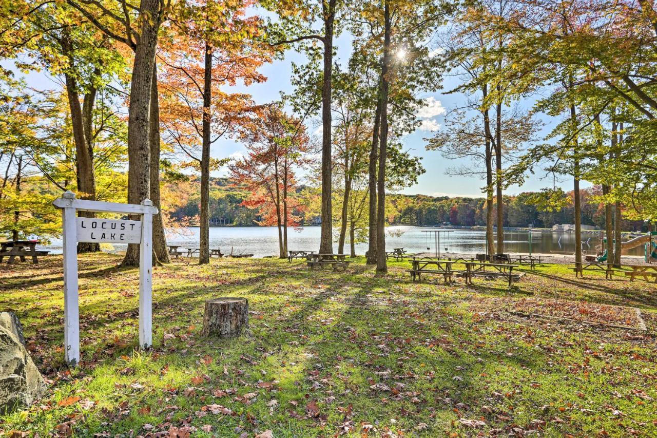 Poconos Vacation Home Walk To Locust Lake! Pocono Lake Exterior photo